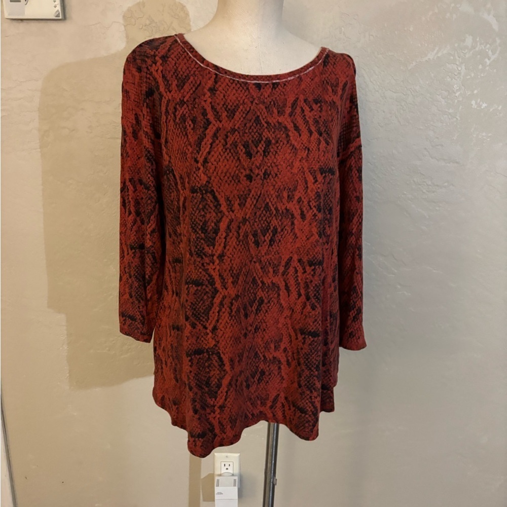 Women's Westbound Red Snake Print Top sz L